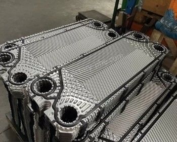 مبادله گرما بر روی صفحه صنعتی مس بریز شده با مواد گاسکت NBR و منطقه انتقال گرما 10 تا 1000 متر مربع